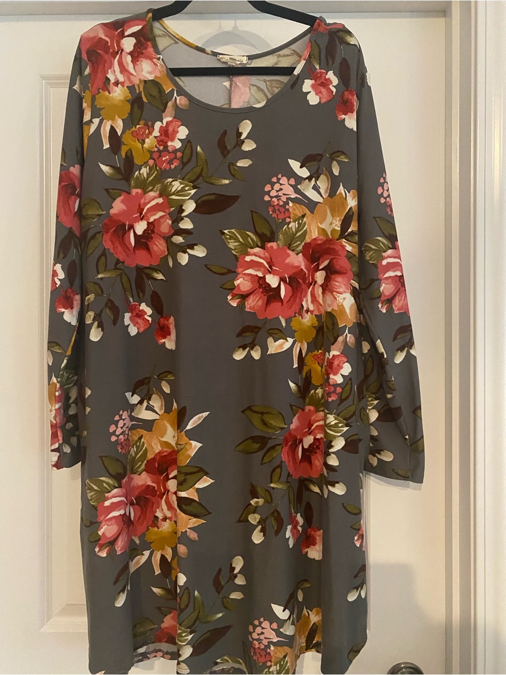 Sweet Lovely Womens Floral Long Sleeve Dress - Gray with Pink Floral